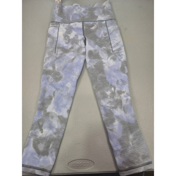 Athleta Pants - Athleta Salutation Stash Pocket II Capri Leggings XXS Blue Tie Dye Stripe Yoga